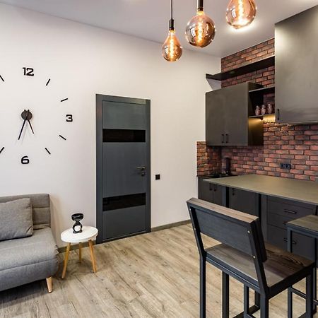 Stylish Apartment In The Center Leopoli Esterno foto