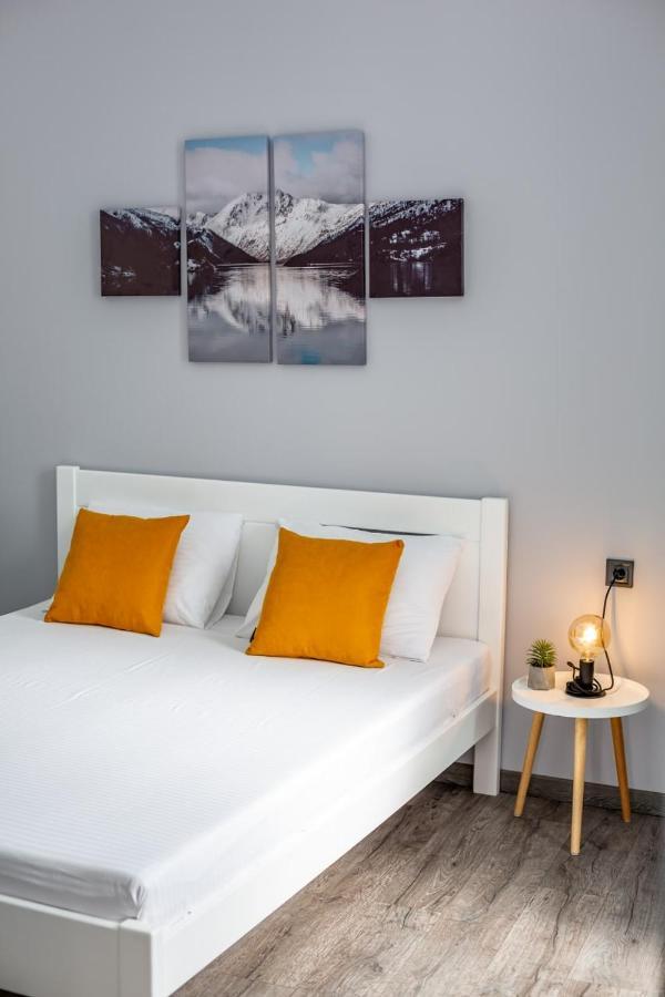 Stylish Apartment In The Center Leopoli Esterno foto