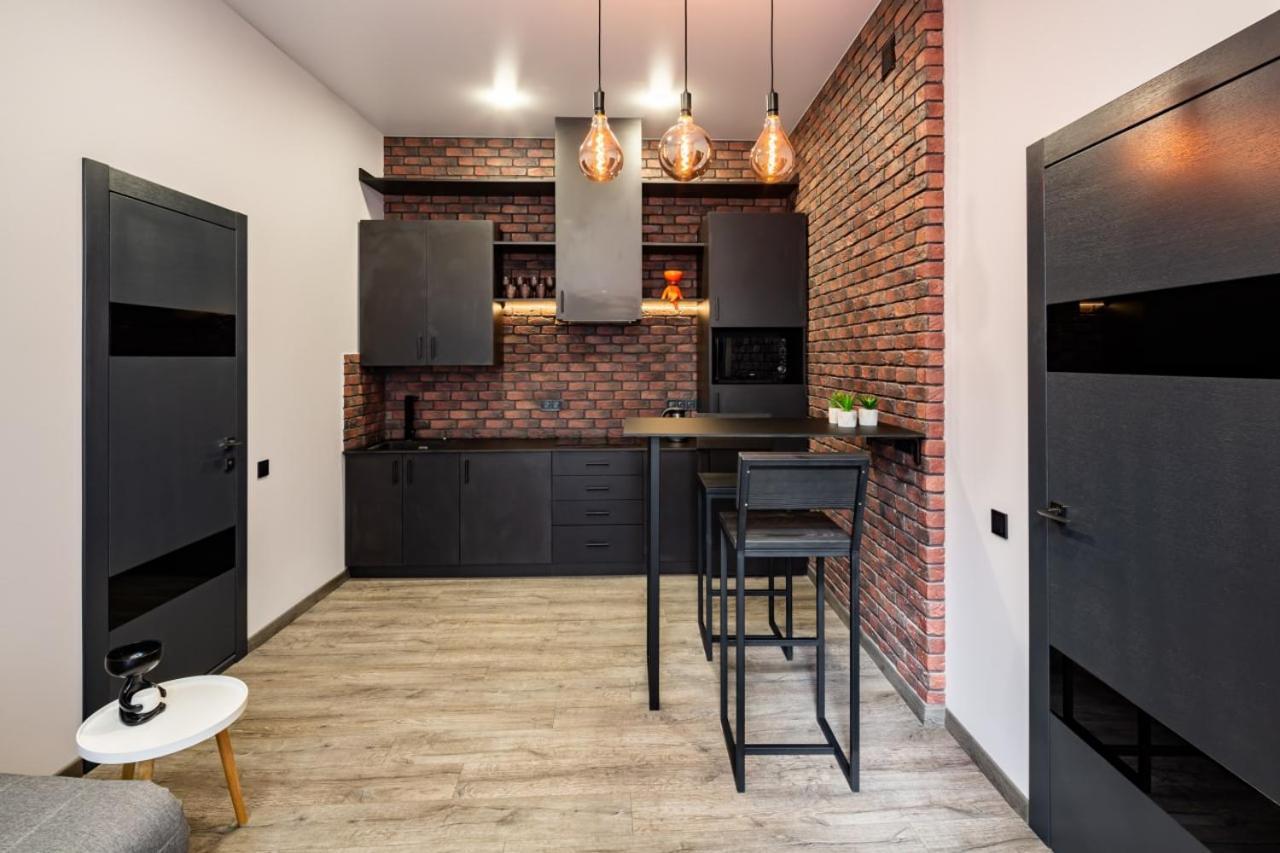 Stylish Apartment In The Center Leopoli Esterno foto
